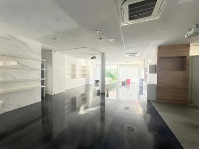 3-Zimmer-Gewerbeimmobilie mieten in Wien – 248 m², € 4.500 – Bild 2 von 5