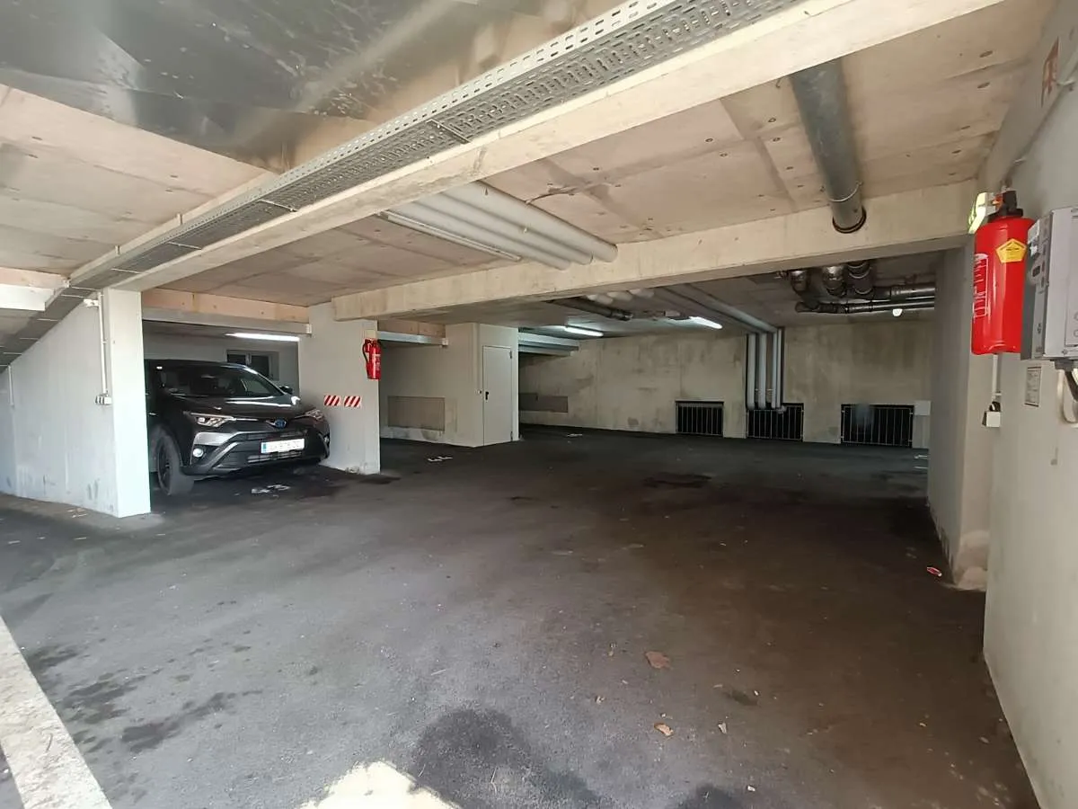 Tiefgaragenplatz mit Geschäftskeller | Nähe Infra-Center, Linz - Ansicht 3