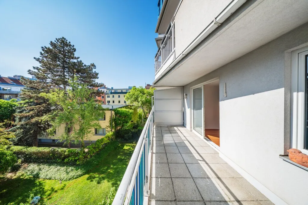 GRÜNBLICK von der eigenen TERRASSE! Gepflegter Neubau mit Fernwärme - inklusive Garagenstellplatz! – pohled 3