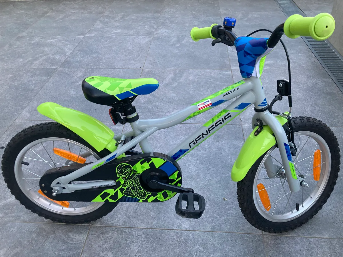 sachsenrad xbird urban city-bike C6R Connect Mercedes-Benz AMG & ROTWILD Category:Fahrräder 12 Zoll bis 18 Zoll_Kids sportive Color:Burnt Gold/Dolomite Metallic/Obsidian Metallic