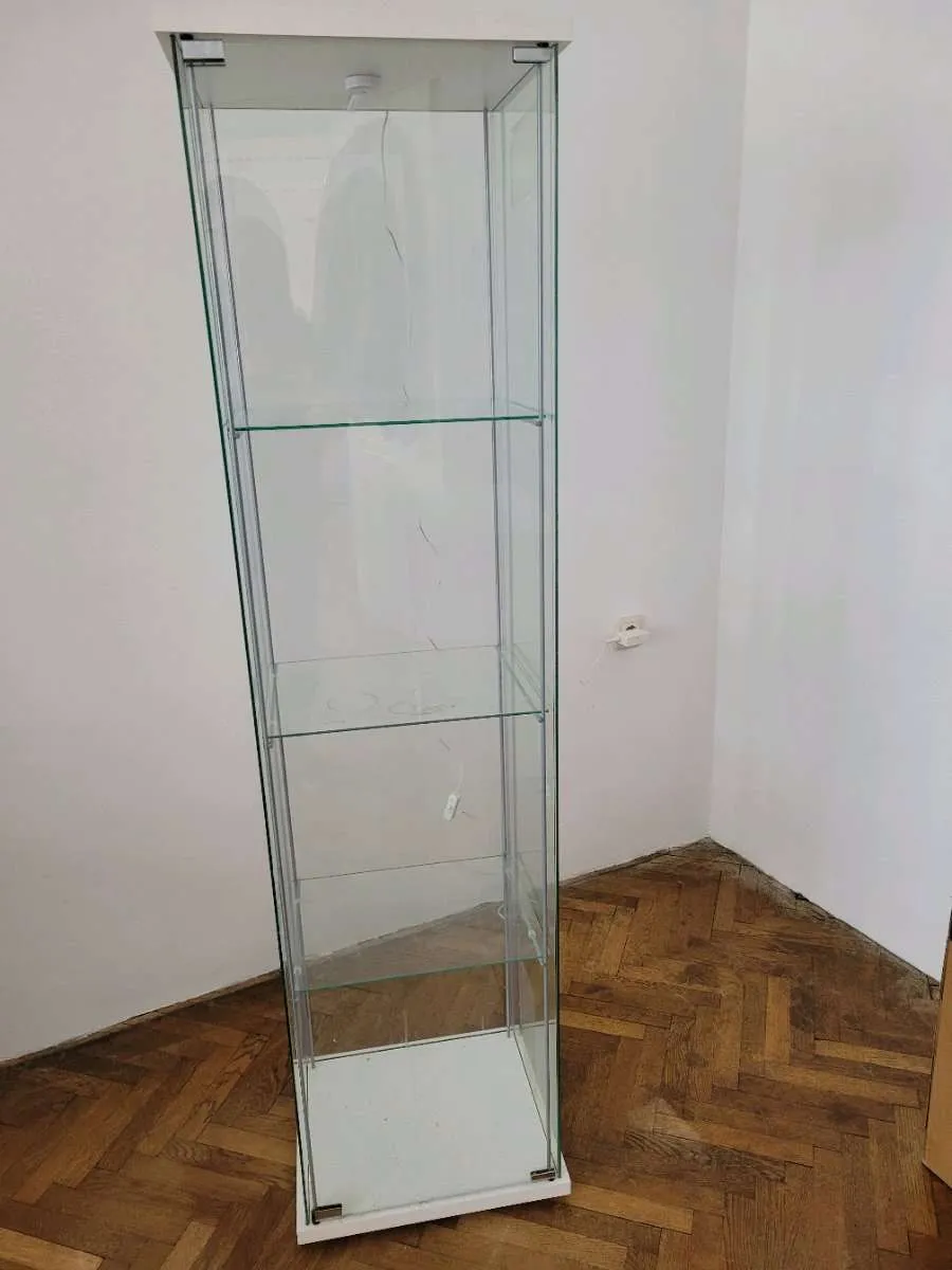 Glasvitrine Ikea mit Beleuchtung, € 35,- (5020 Salzburg)