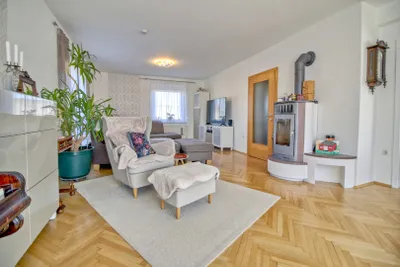 6-Zimmer-Haus kaufen in Klagenfurt – 173 m², € 1.030.000 – Bild 9 von 12