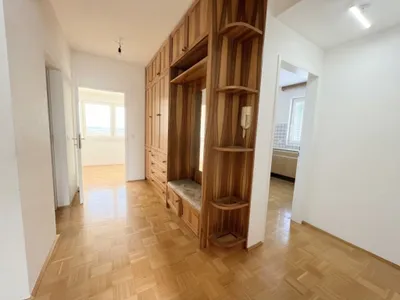 4-Zimmer-Wohnung mieten in Linz – 121 m², € 1.698 – Bild 7 von 14