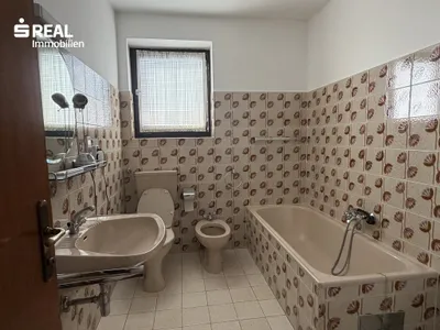 7-Zimmer-Haus kaufen in Neusiedl am See – 1 109 m², € 275.000 – Bild 11 von 14