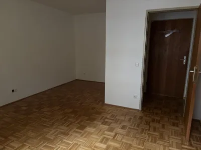 Wohnung mieten in Wels – 33 m², € 489 – Bild 9 von 9
