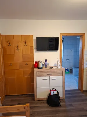 1-Zimmer-Wohnung mieten in Braunau am Inn – 20 m², € 410 – Bild 2 von 9