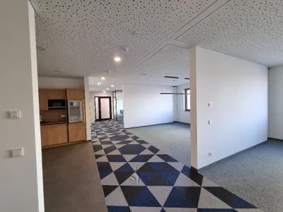 Gewerbeimmobilie mieten in Wels-Land – 351 m², € 13 – Bild 7 von 14