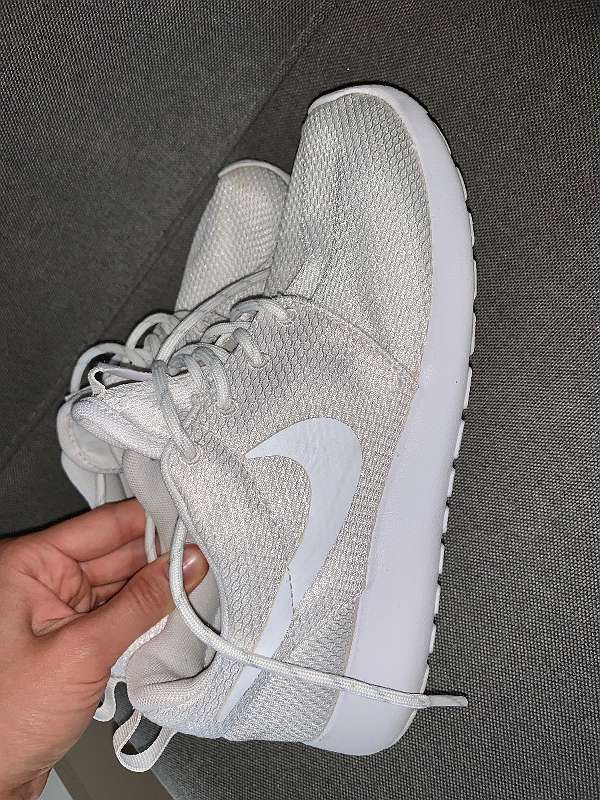 Nike roshe cheap one weiß