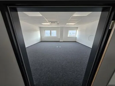 Gewerbeimmobilie mieten in Bruck an der Leitha – 387 m² – Bild 3 von 6