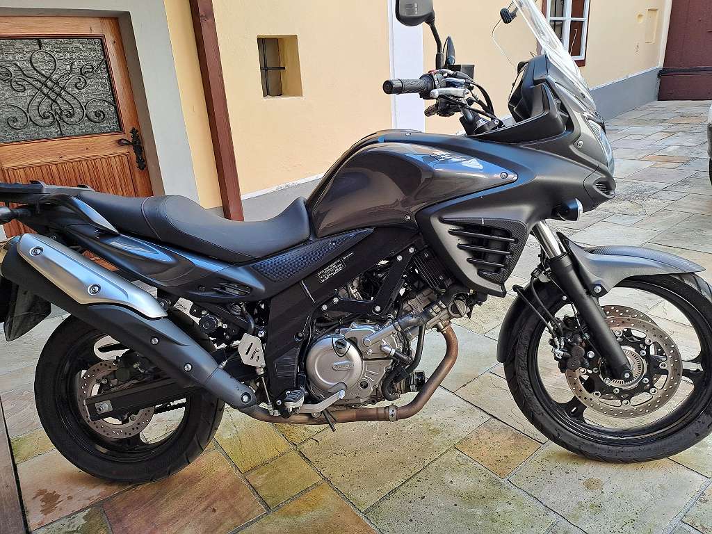 Suzuki V-Strom DL650A Enduro