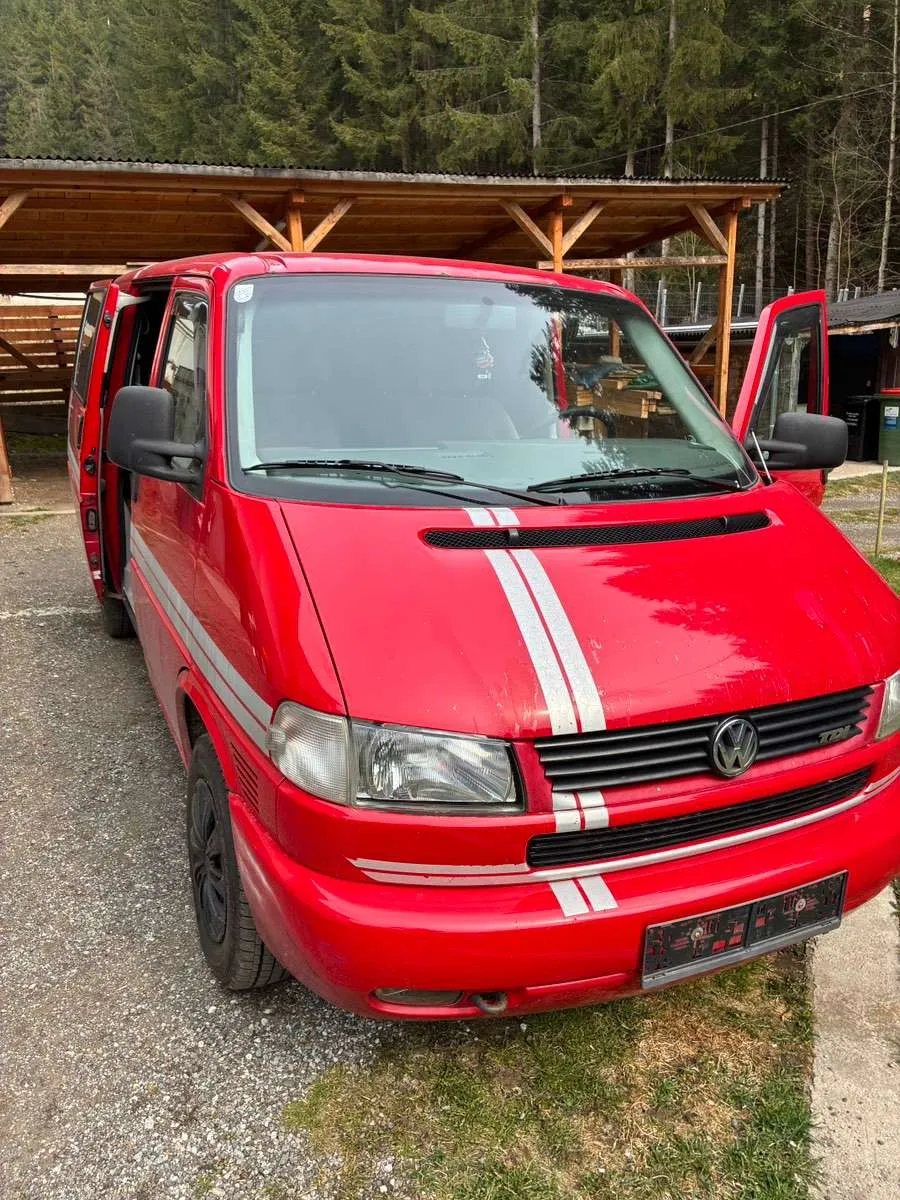 Volkswagen T4 1998 photo 2