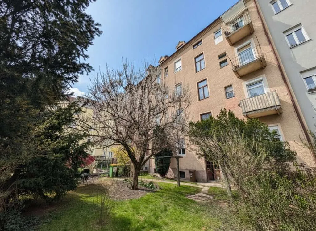 Altbau-Klassiker mit 2 Balkonen in Graz-Eggenberg zum Bestpreis: Sanieren, Gestalten, Profitieren! - Ansicht 2