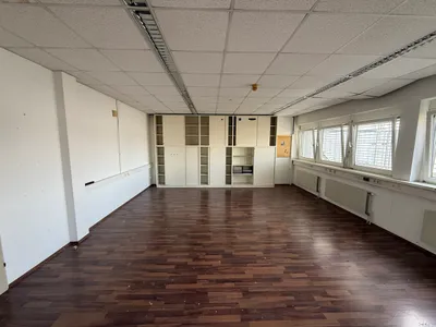 9-Zimmer-Gewerbeimmobilie mieten in Graz – 220 m², € 12 – Bild 4 von 5