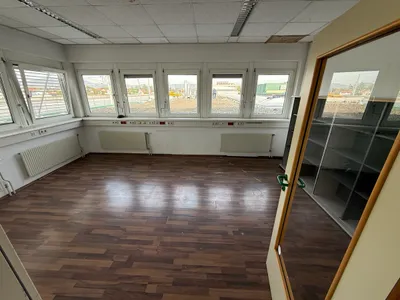 9-Zimmer-Gewerbeimmobilie mieten in Graz – 220 m², € 12 – Bild 3 von 5