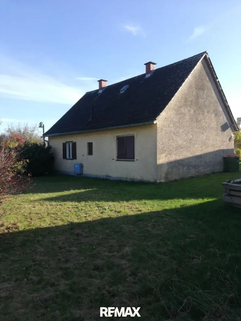 Solides Wohnhaus in guter Lage - ideale Basis für Ihr Eigenheim - Ansicht 2