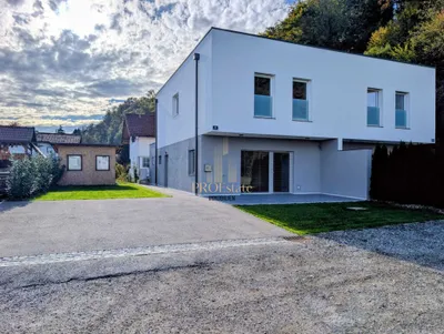 Haus kaufen in Vöcklabruck – 125 m², € 399.000 – Bild 1 von 21