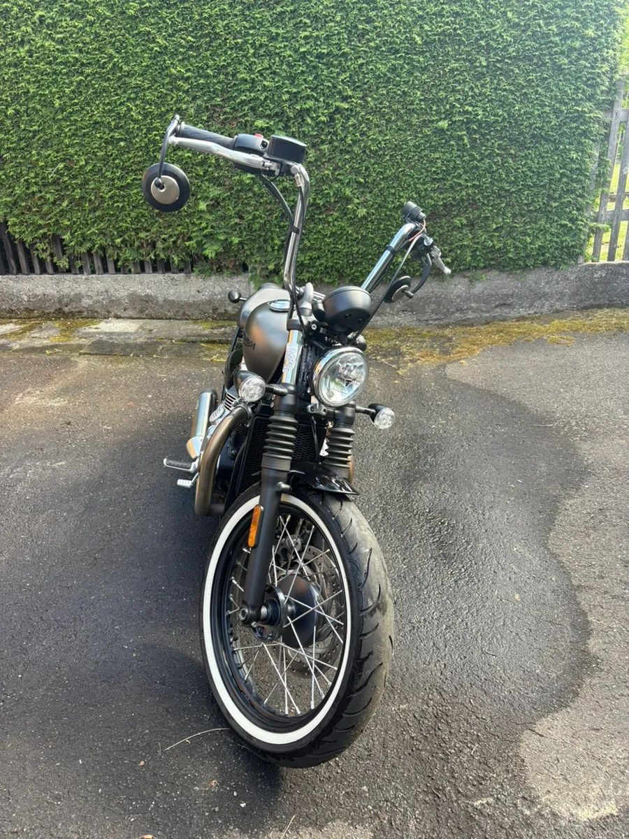 Triumph Bonneville Bobber