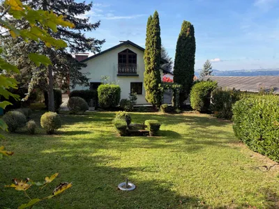 5-Zimmer-Haus kaufen in Urfahr-Umgebung – 205,7 m², € 717.000 – Bild 2 von 9