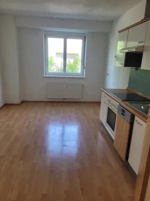2-Zimmer-Wohnung mieten in Linz Land – 35 m², € 544 – Bild 2 von 5