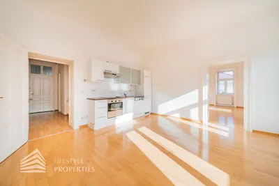 Sonnige, charmante 2-Zimmer Altbauwohnung, Nähe Währingerpark