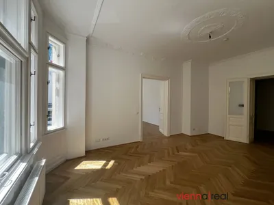 Elegante und ruhige 5-Zimmer Altbauwohnung mit separater Küche, kleiner hofseitiger Loggia, 2 Bädern und Kellerabteil – Bild 3