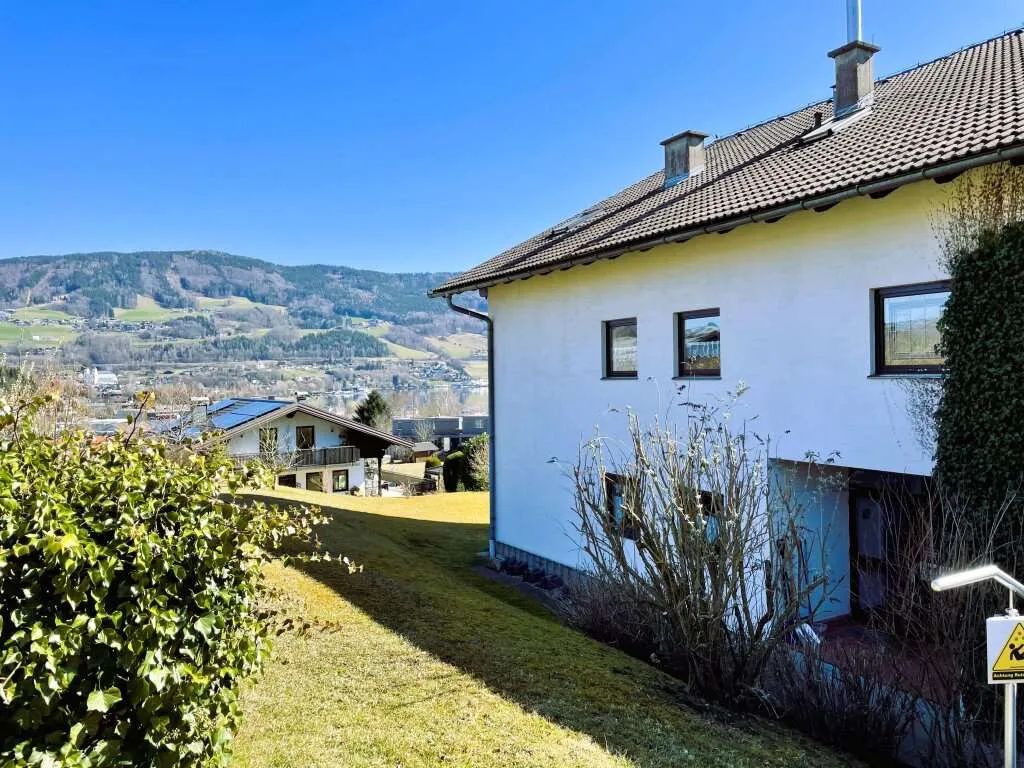 Dachgeschosstraum nahe Mondsee in St. Lorenz am Sonnenhang mit Terrasse und Seeblick - Freizeitwohnsitz erlaubt! - Ansicht 2
