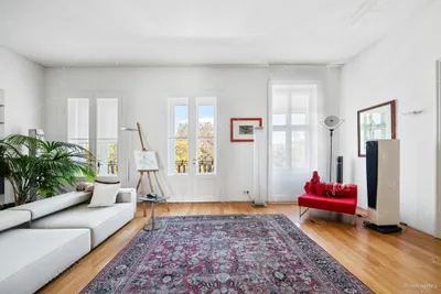 RARITÄT: Exklusives Wohnjuwel in 1090 Wien - Architektur trifft Gartenidylle im Liftstock – Bild 3