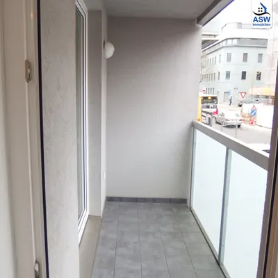 Exklusive 2-Zimmer Neubauwohnung mit Loggia in U-Bahn-Nähe (U3)