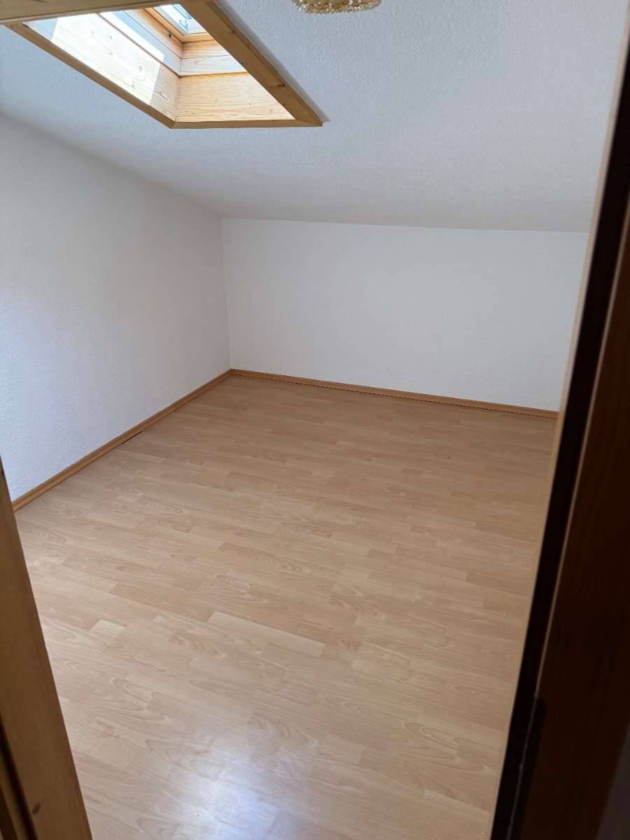 Zentral gelegne Dachgeschosswohnung - Ansicht 3