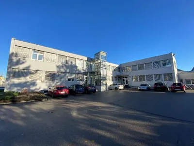 Gewerbeimmobilie mieten in Wiener Neustadt – 920 m², € 8.561 – Bild 2 von 6