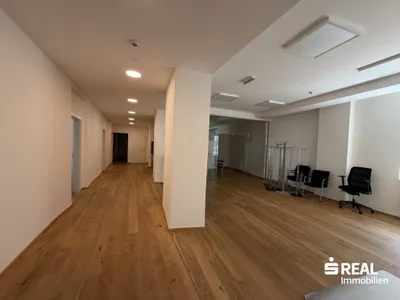 Gewerbeimmobilie mieten in Linz – 243 m², € 3.750 – Bild 14 von 16