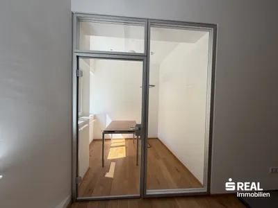 Gewerbeimmobilie mieten in Linz – 243 m², € 3.750 – Bild 15 von 16
