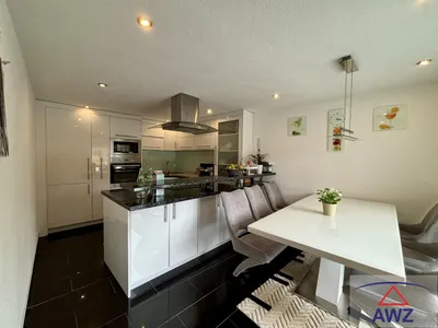 7-Zimmer-Haus kaufen in Vöcklabruck – 245 m² – Bild 4 von 8