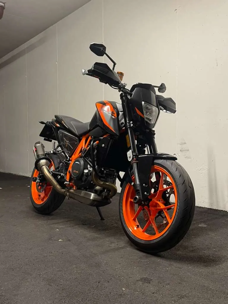 KTM 690