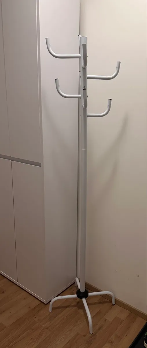 Kleiderstange, € 5,- (1230 Wien)