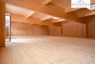 Gewerbeimmobilie mieten in Kitzbühel – 250 m², € 2.000