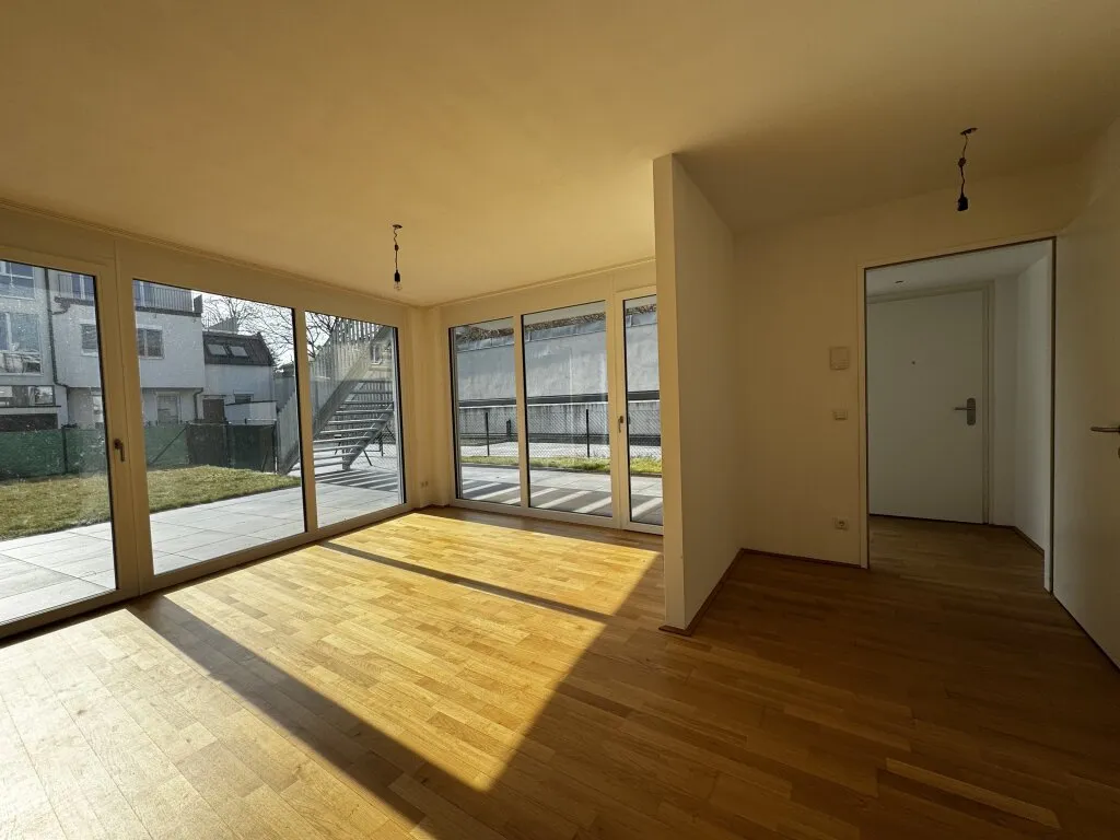 Schöne Familienwohnung mit Terrasse und großer Gartenfläche (T 1.3 / EG) - Ansicht 3