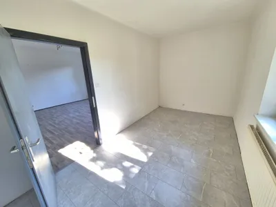 3-Zimmer-Wohnung kaufen in Hallein – 72,25 m², € 238.000 – Bild 2 von 8