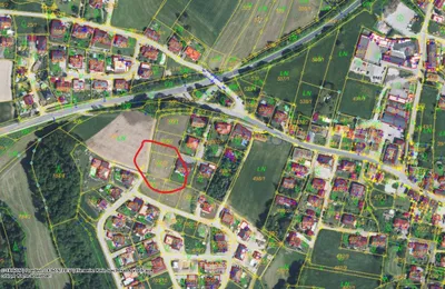 Grundstück kaufen in Perg – 750 m², € 150 – Bild 1 von 9
