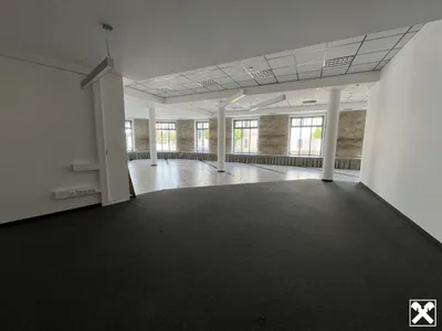 3-Zimmer-Gewerbeimmobilie mieten in Amstetten – 205 m², € 2.080 – Bild 11 von 19