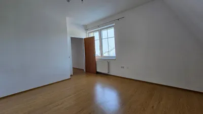 2-Zimmer-Wohnung mieten in Steyr – 47,97 m², € 552 – Bild 4 von 7