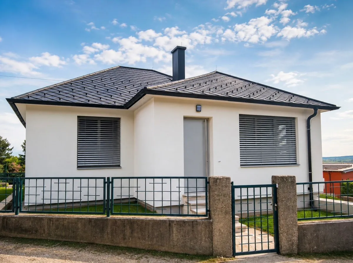 Komplett neu saniertes Einfamilienhaus mit Balkon & Seeblick · Terrasse · Garten · 3 Zimmer · heller großer Keller Eisenstadt. - Ansicht 2