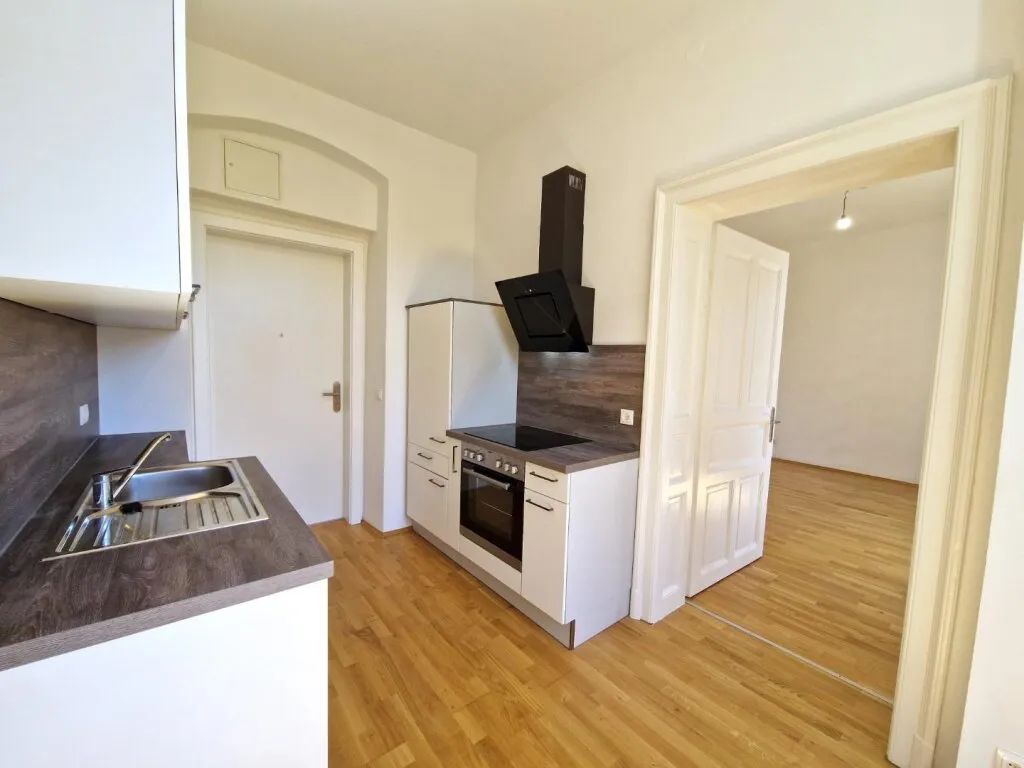 Kompakt & zentral: Perfekte Altbauwohnung für Singles & Berufstätige nahe Citypark - Ansicht 3