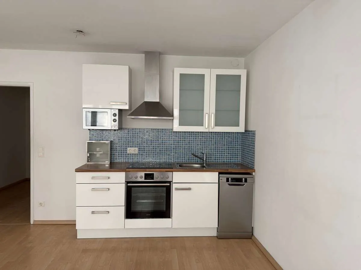Küchenzeile mit Geräten, € 200,- (1230 Wien)