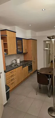 Verkehrsgünstige sanierte 2-Zimmerwohnung