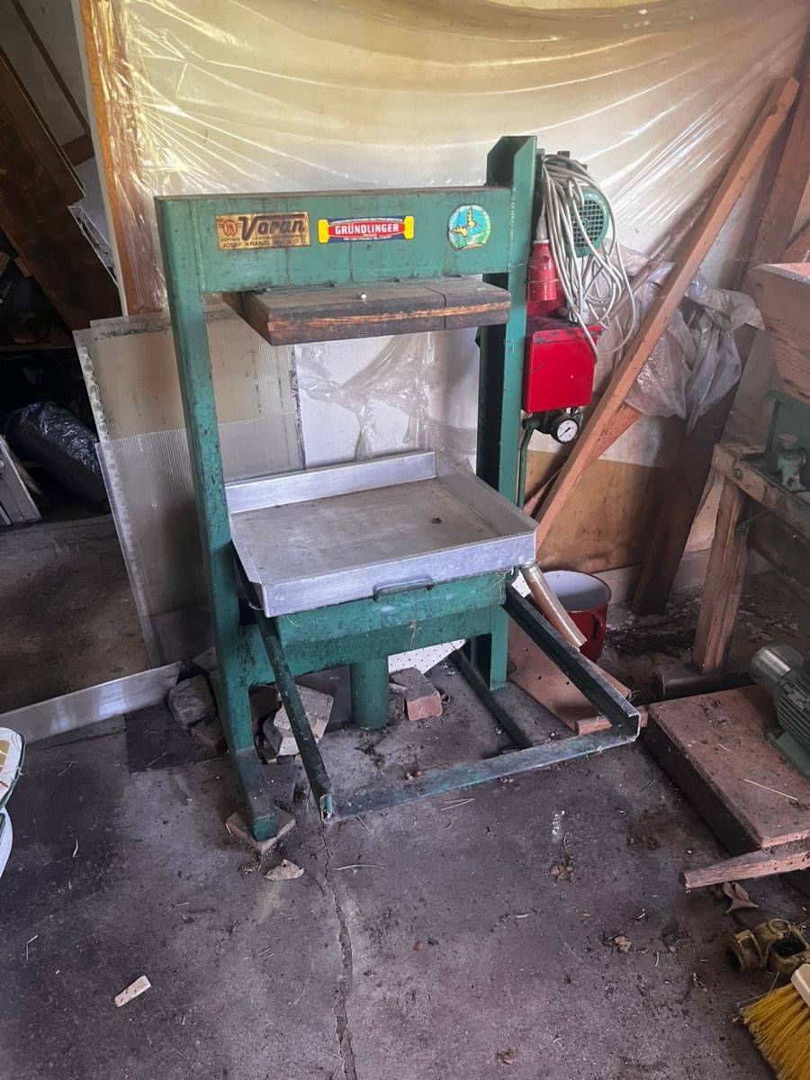 Obstpresse Voran