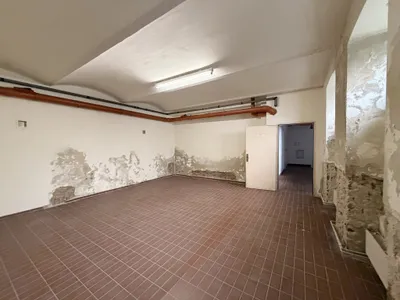 1-Zimmer-Gewerbeimmobilie mieten in Wien – 30 m², € 242 – Bild 2 von 3