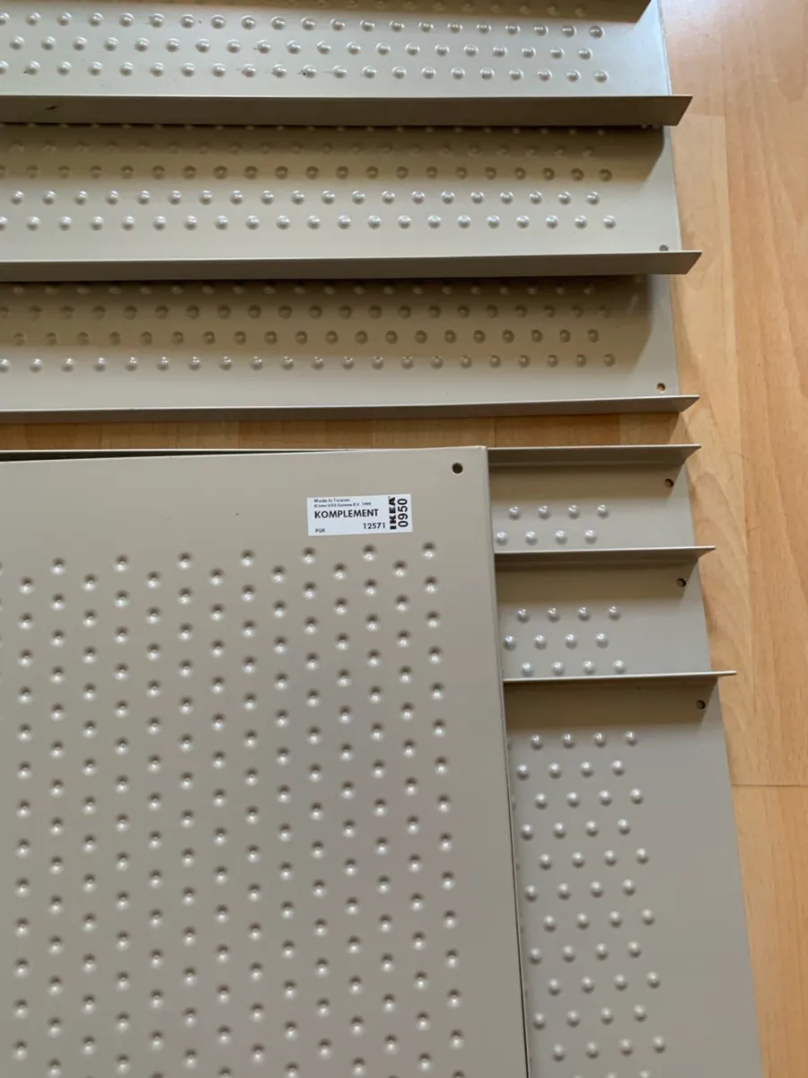 IKEA PAX Schuhablagen, € 3,- (1230 Wien)