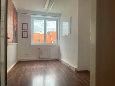 8-Zimmer-Gewerbeimmobilie kaufen in Klagenfurt – 137 m², € 314.000 – Bild 10 von 16