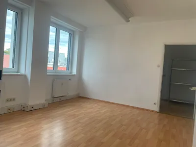 8-Zimmer-Gewerbeimmobilie kaufen in Klagenfurt – 137 m², € 314.000 – Bild 9 von 16